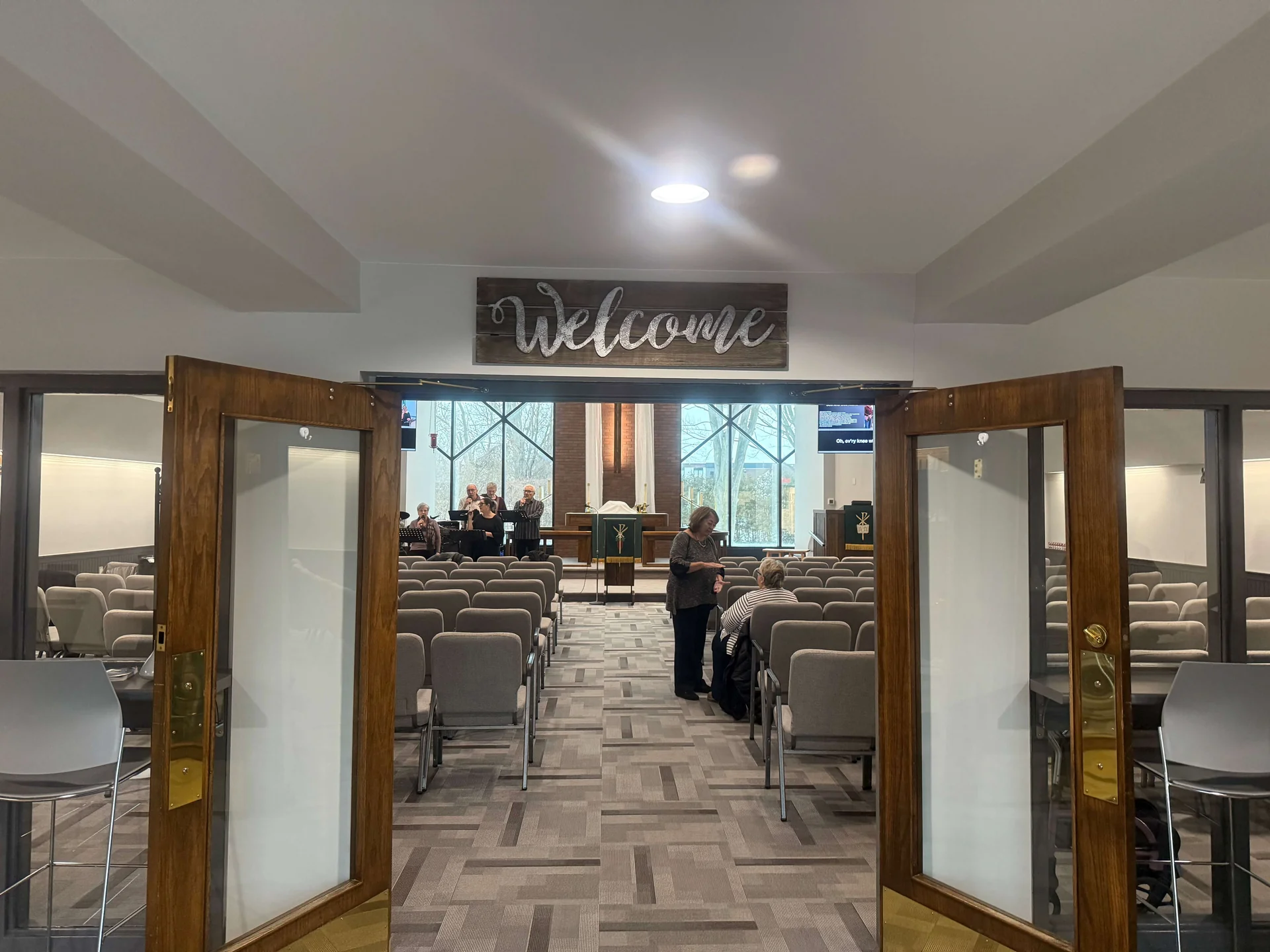 Sunday worship at First Lutheran Church